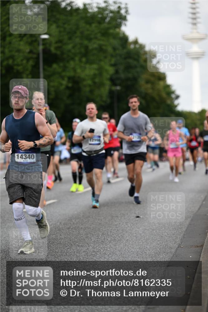 29.06.2025 - hella hamburg halbmarathon Dr. Thomas Lammeyer http://msf.ph/oto/8162335 29.06.2025 10:08:44 Kennedybrücke 1316, 1377, 1674, 2011, 2463, 2698, 3413, 3994, 4146, 4904, 5354, 5365, 5976, 6311, 6709, 8089, 8217, 9280, 10213, 10756, 10962 meine-sportfotos.de