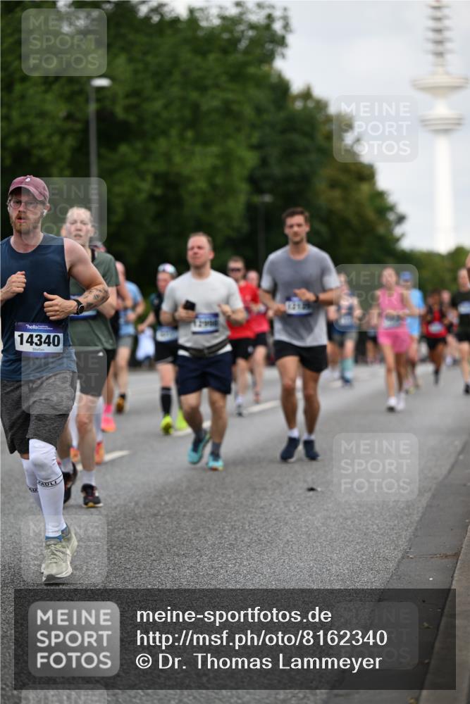 29.06.2025 - hella hamburg halbmarathon Dr. Thomas Lammeyer http://msf.ph/oto/8162340 29.06.2025 10:08:44 Kennedybrücke 1316, 1377, 1674, 2011, 2463, 2698, 3413, 3994, 4146, 4904, 5354, 5365, 5976, 6311, 6709, 8089, 8217, 9280, 10213, 10756, 10962 meine-sportfotos.de