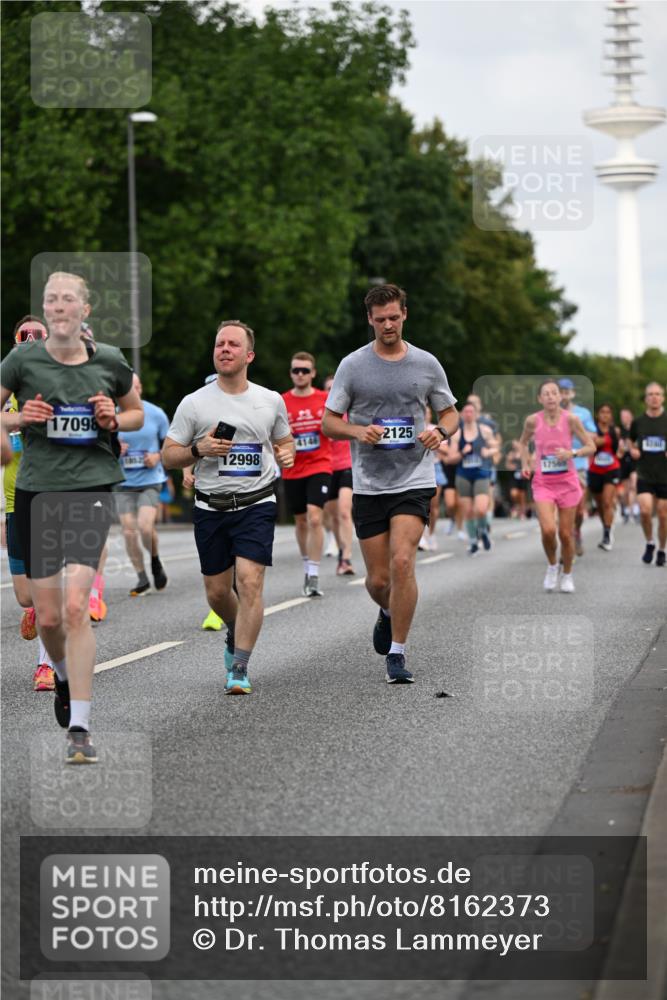 29.06.2025 - hella hamburg halbmarathon Dr. Thomas Lammeyer http://msf.ph/oto/8162373 29.06.2025 10:08:45 Kennedybrücke 1316, 1377, 1674, 2011, 2463, 2698, 3413, 3994, 4146, 4904, 5354, 5365, 5976, 6311, 6709, 8089, 8217, 9280, 10100, 10213, 10709, 10962 meine-sportfotos.de