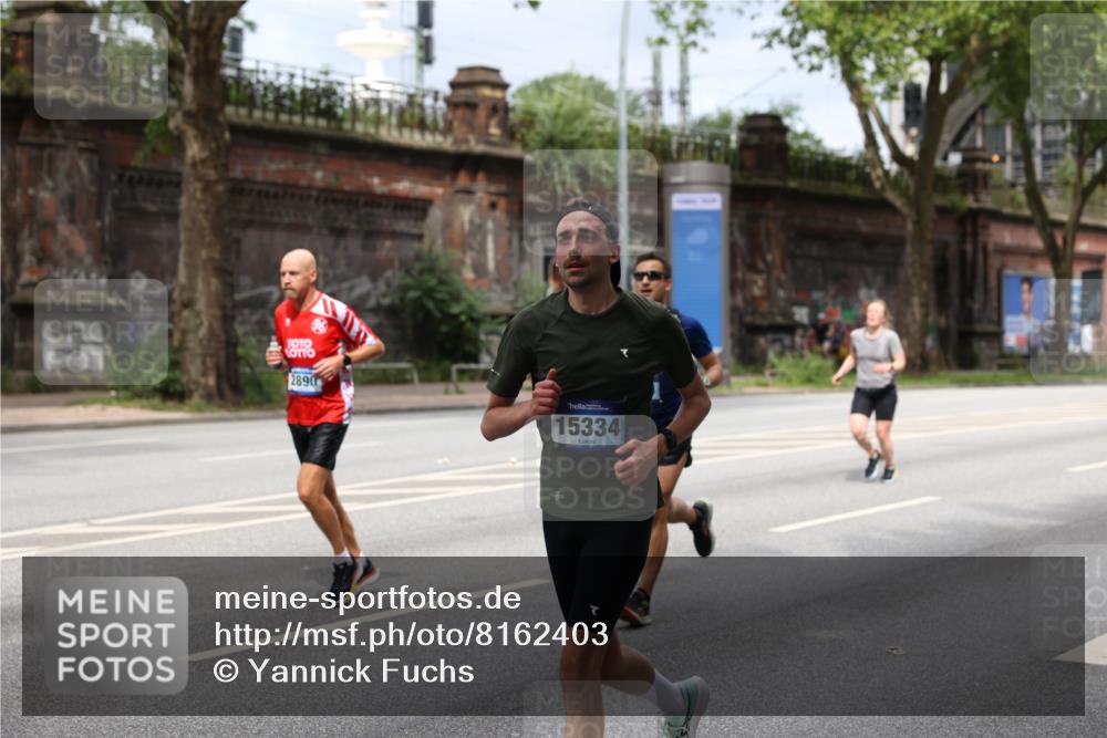 29.06.2025 - hella hamburg halbmarathon Yannick Fuchs http://msf.ph/oto/8162403 29.06.2025 10:39:31 20KM 1171, 1424, 1520, 2098, 2188, 2470, 2890, 2970, 3785, 3917, 4270, 4915, 4997, 5047, 5623, 6266, 6375, 6575, 6819, 7087, 7167, 7325, 7709, 7843, 8871, 9030, 9720, 10064, 10313, 10741, 11688, 12154, 12161, 12528, 12643, 12783, 13919, 15334, 15365, 15651, 15666, 15760, 16058, 16617, 16685, 16689, 16803, 16834, 17381, 17382, 17544, 18055, 18631, 18638, 18689, 18718, 19116 meine-sportfotos.de