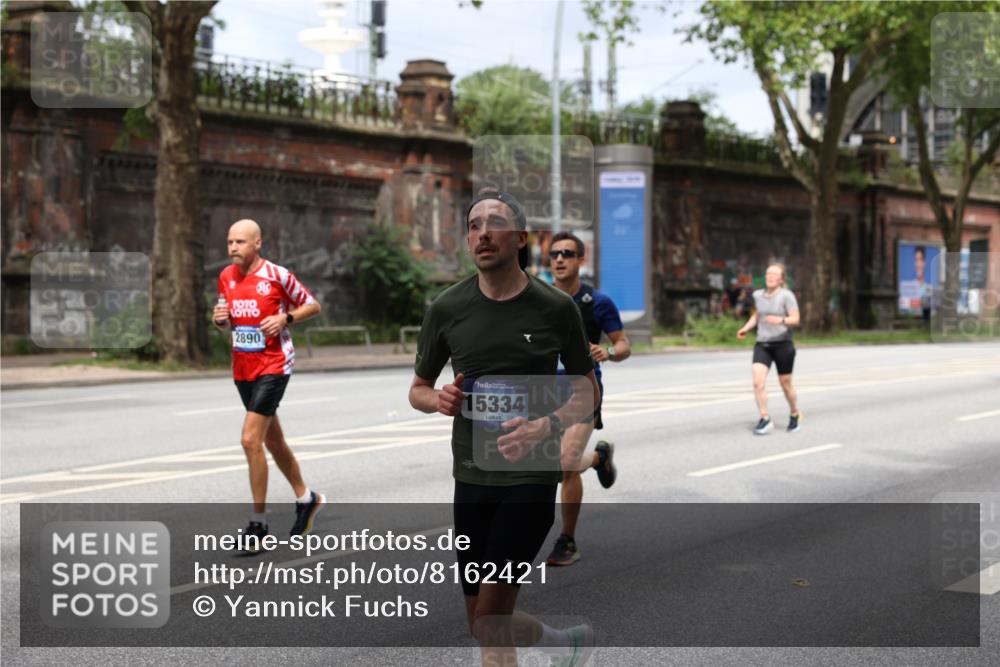 29.06.2025 - hella hamburg halbmarathon Yannick Fuchs http://msf.ph/oto/8162421 29.06.2025 10:39:32 20KM 1171, 1424, 2098, 2188, 2470, 2890, 2970, 3785, 3917, 4270, 4915, 4997, 5047, 5623, 6266, 6375, 6575, 6819, 7087, 7167, 7325, 7709, 7843, 8871, 9030, 9710, 9720, 10064, 10313, 10741, 11688, 12154, 12161, 12528, 12643, 12783, 13919, 15334, 15365, 15651, 15666, 15760, 16058, 16617, 16685, 16689, 16725, 16803, 16834, 17381, 17382, 17544, 17960, 18055, 18407, 18631, 18638, 18689, 18718, 19116 meine-sportfotos.de