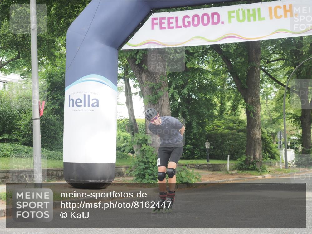 29.06.2025 - hella hamburg halbmarathon KatJ http://msf.ph/oto/8162447 29.06.2025 09:12:42 Zwischen KM18-KM19  meine-sportfotos.de