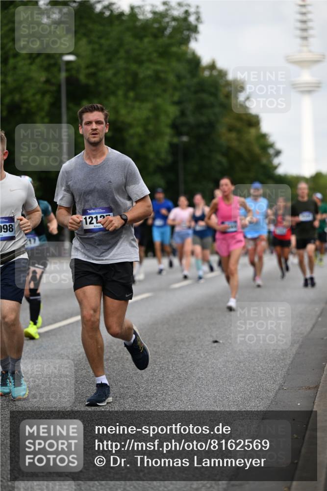 29.06.2025 - hella hamburg halbmarathon Dr. Thomas Lammeyer http://msf.ph/oto/8162569 29.06.2025 10:08:47 Kennedybrücke 1316, 1377, 1559, 1674, 2011, 2463, 2698, 3413, 3994, 4146, 4904, 5354, 5365, 6311, 8089, 8217, 9280, 10100, 10213, 10709, 10834, 10962 meine-sportfotos.de