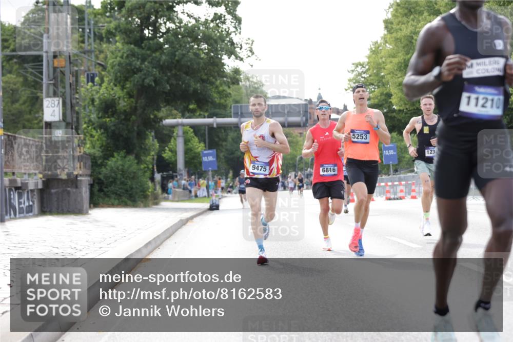 29.06.2025 - hella hamburg halbmarathon Jannik Wohlers http://msf.ph/oto/8162583 29.06.2025 09:40:10 Lombardsbrücke 34, 54, 5253, 6530, 6816, 9151, 9447, 9475, 11210, 12373, 12678, 14302, 16068, 16245, 16988, 18930 meine-sportfotos.de