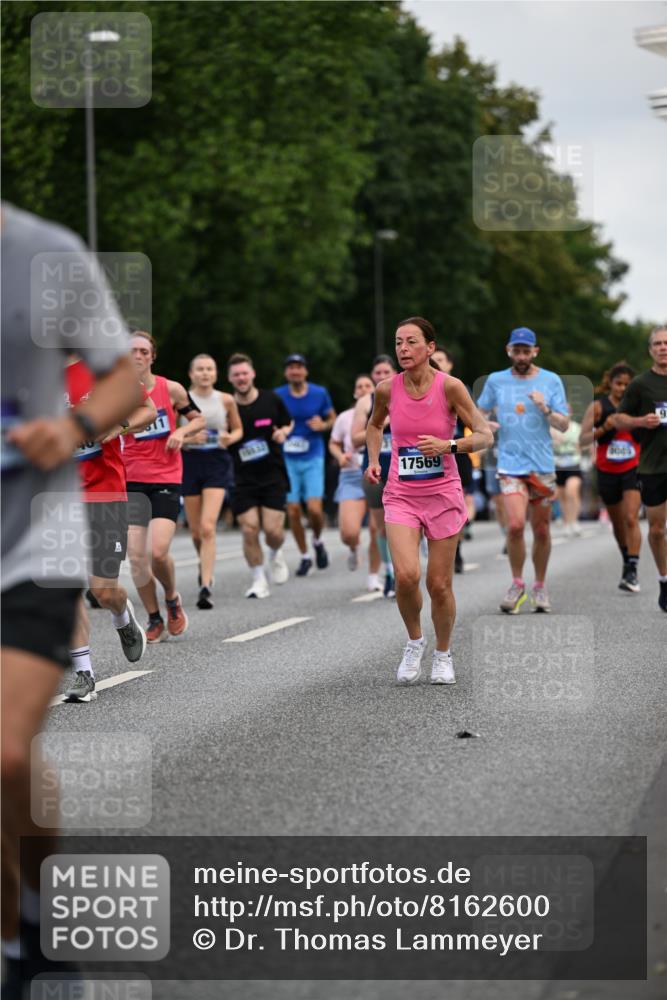 29.06.2025 - hella hamburg halbmarathon Dr. Thomas Lammeyer http://msf.ph/oto/8162600 29.06.2025 10:08:48 Kennedybrücke 1126, 1316, 1377, 1559, 1674, 2011, 2463, 2698, 3413, 3994, 4146, 4904, 5354, 5365, 6311, 8089, 8217, 9280, 10100, 10213, 10709, 10834, 10962 meine-sportfotos.de