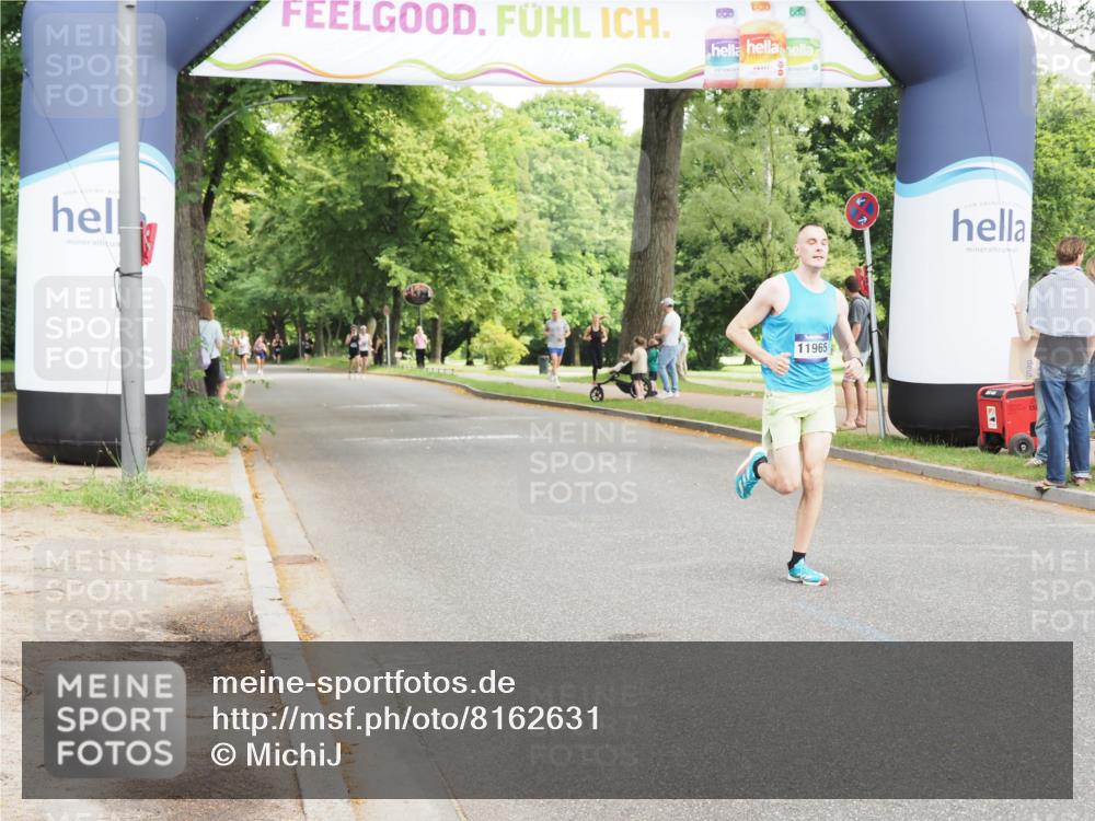29.06.2025 - hella hamburg halbmarathon MichiJ http://msf.ph/oto/8162631 29.06.2025 10:12:24 Zwischen KM18-KM19 9442, 11965, 16068, 17856 meine-sportfotos.de