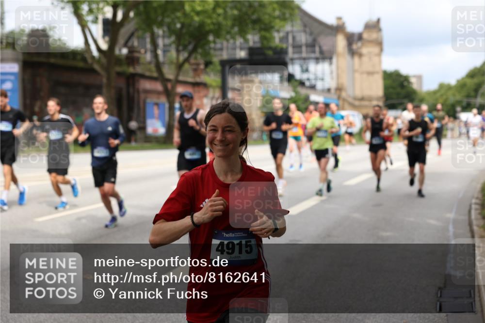29.06.2025 - hella hamburg halbmarathon Yannick Fuchs http://msf.ph/oto/8162641 29.06.2025 10:39:35 20KM 1171, 1424, 2098, 2188, 2470, 3785, 3917, 4915, 4997, 5047, 5623, 5706, 6266, 6375, 6575, 6819, 6831, 7087, 7167, 7325, 7709, 7843, 8871, 9030, 9105, 9710, 9720, 10064, 10313, 10741, 11688, 12154, 12161, 12528, 12643, 12783, 13919, 15365, 15651, 15666, 15760, 16617, 16685, 16689, 16725, 16803, 16834, 17381, 17382, 17544, 17960, 18055, 18185, 18407, 18631, 18638, 18689, 18718, 18862, 19116 meine-sportfotos.de