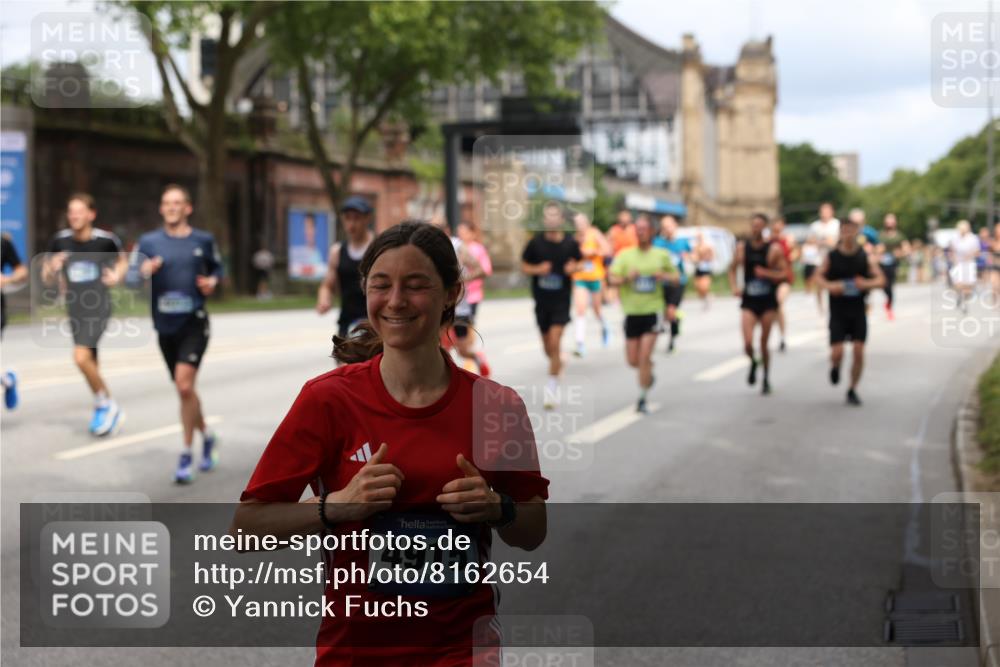 29.06.2025 - hella hamburg halbmarathon Yannick Fuchs http://msf.ph/oto/8162654 29.06.2025 10:39:35 20KM 1171, 1424, 2098, 2188, 2470, 3785, 3917, 4915, 4997, 5047, 5623, 5706, 6266, 6375, 6575, 6819, 6831, 7087, 7167, 7325, 7709, 7843, 8871, 9030, 9105, 9710, 9720, 10064, 10313, 10741, 11688, 12154, 12161, 12528, 12643, 12783, 13919, 15365, 15651, 15666, 15760, 16617, 16685, 16689, 16725, 16803, 16834, 17381, 17382, 17544, 17960, 18055, 18185, 18407, 18631, 18638, 18689, 18718, 18862, 19116 meine-sportfotos.de