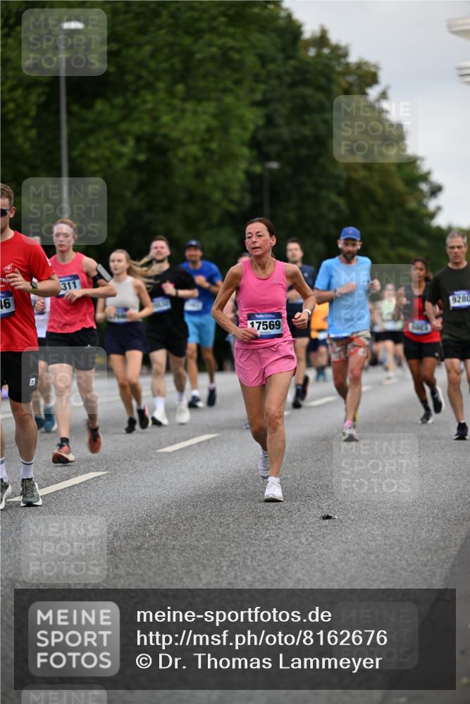 29.06.2025 - hella hamburg halbmarathon Dr. Thomas Lammeyer http://msf.ph/oto/8162676 29.06.2025 10:08:48 Kennedybrücke 1126, 1316, 1377, 1559, 1674, 2011, 2463, 2698, 3413, 3994, 4146, 4904, 5354, 5365, 6311, 8089, 8217, 9280, 10100, 10213, 10709, 10834, 10962 meine-sportfotos.de