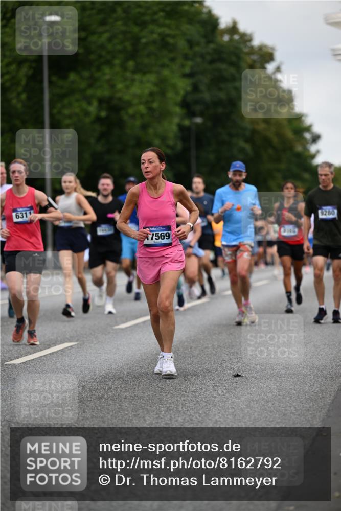 29.06.2025 - hella hamburg halbmarathon Dr. Thomas Lammeyer http://msf.ph/oto/8162792 29.06.2025 10:08:49 Kennedybrücke 1126, 1316, 1559, 2011, 2463, 2698, 2852, 3413, 3994, 4146, 4293, 4538, 4904, 5354, 5365, 6311, 8089, 8217, 9280, 10100, 10213, 10709, 10834, 10962 meine-sportfotos.de