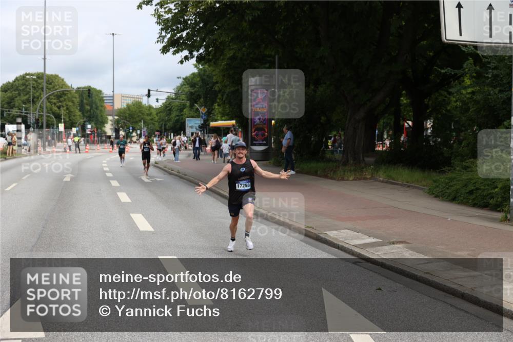 29.06.2025 - hella hamburg halbmarathon Yannick Fuchs http://msf.ph/oto/8162799 29.06.2025 10:21:33 20KM 7380, 9565, 13779, 14728, 16615, 17040, 17258, 18692, 19076 meine-sportfotos.de