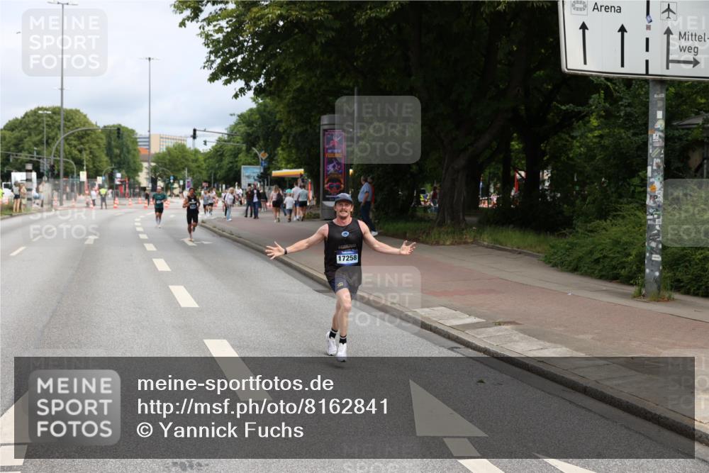 29.06.2025 - hella hamburg halbmarathon Yannick Fuchs http://msf.ph/oto/8162841 29.06.2025 10:21:34 20KM 7380, 9565, 13779, 14728, 17040, 17258, 18692, 19076 meine-sportfotos.de
