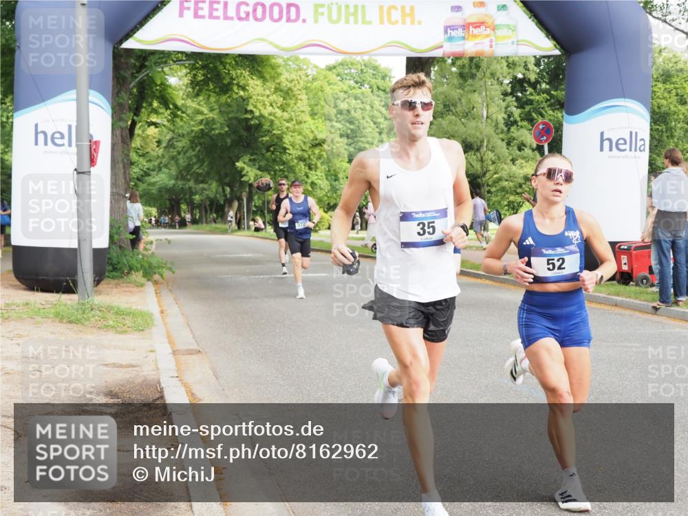 29.06.2025 - hella hamburg halbmarathon MichiJ http://msf.ph/oto/8162962 29.06.2025 10:12:40 Zwischen KM18-KM19 35, 52, 9475, 16548, 17886 meine-sportfotos.de
