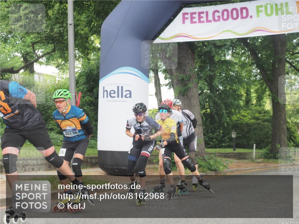 29.06.2025 - hella hamburg halbmarathon KatJ http://msf.ph/oto/8162968 29.06.2025 09:13:25 Zwischen KM18-KM19  meine-sportfotos.de