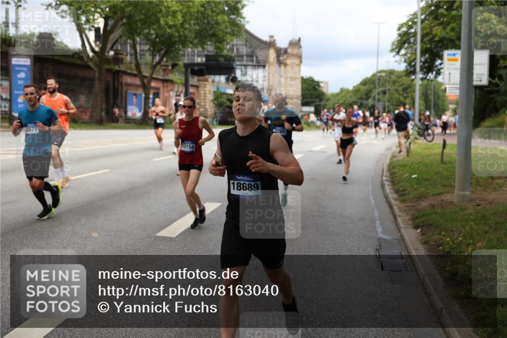 29.06.2025 - hella hamburg halbmarathon Yannick Fuchs http://msf.ph/oto/8163040 29.06.2025 10:39:40 20KM 1171, 2098, 2188, 2367, 2470, 3785, 3917, 4997, 5623, 5706, 6054, 6266, 6375, 6575, 6819, 6831, 7087, 7167, 7325, 7709, 7843, 8871, 9105, 9710, 9720, 10064, 10741, 11291, 11688, 11821, 12154, 12161, 12643, 12783, 13919, 15365, 15651, 15666, 15760, 16617, 16685, 16689, 16725, 16834, 17381, 17382, 17544, 17960, 18055, 18185, 18407, 18638, 18689, 18718, 18862, 19116 meine-sportfotos.de
