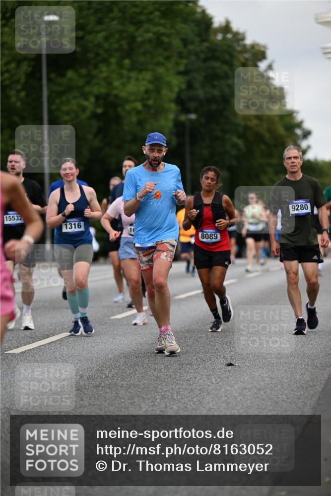 29.06.2025 - hella hamburg halbmarathon Dr. Thomas Lammeyer http://msf.ph/oto/8163052 29.06.2025 10:08:51 Kennedybrücke 1126, 1316, 1559, 2011, 2424, 2463, 2698, 2852, 3994, 4146, 4293, 4538, 4904, 6311, 7017, 8089, 8217, 9280, 10100, 10213, 10709, 10834, 10962 meine-sportfotos.de
