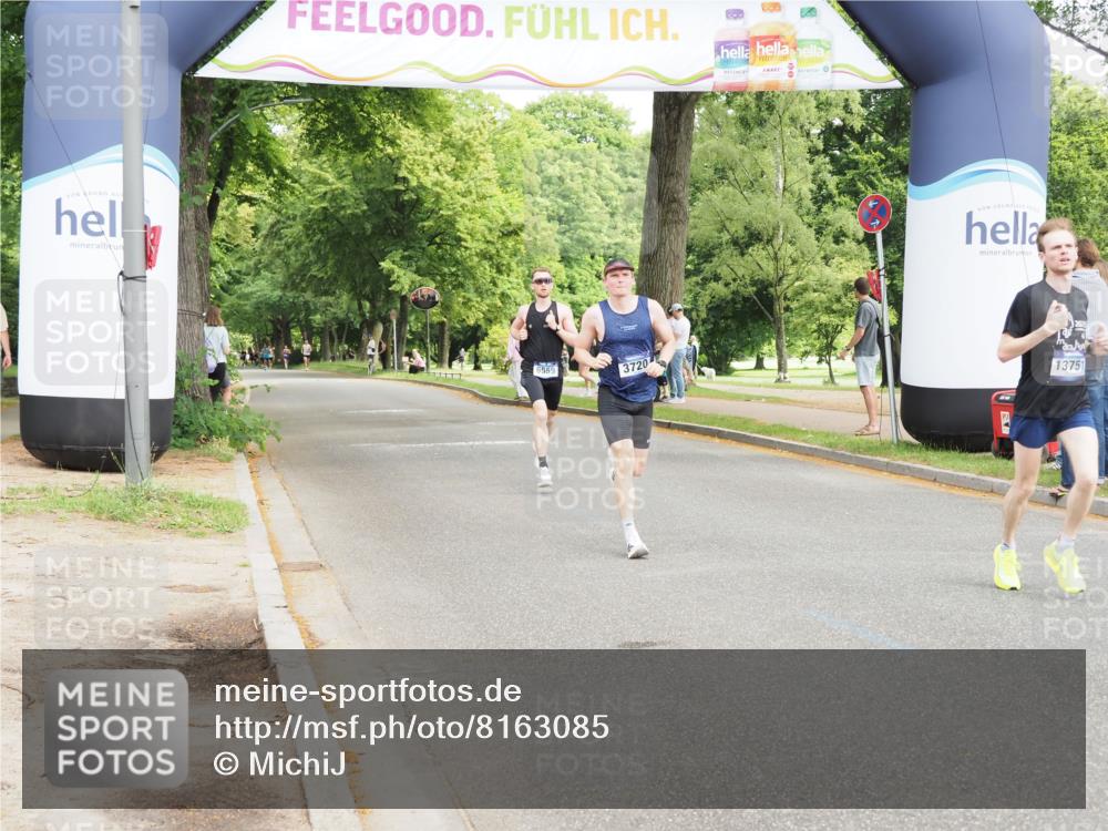 29.06.2025 - hella hamburg halbmarathon MichiJ http://msf.ph/oto/8163085 29.06.2025 10:12:42 Zwischen KM18-KM19 35, 52, 6559, 9475, 13751, 16548, 17886 meine-sportfotos.de