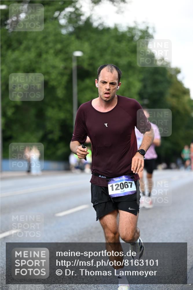 29.06.2025 - hella hamburg halbmarathon Dr. Thomas Lammeyer http://msf.ph/oto/8163101 29.06.2025 09:44:47 Kennedybrücke 2892, 4128, 4571, 6559, 7862, 10234, 10780, 11194 meine-sportfotos.de