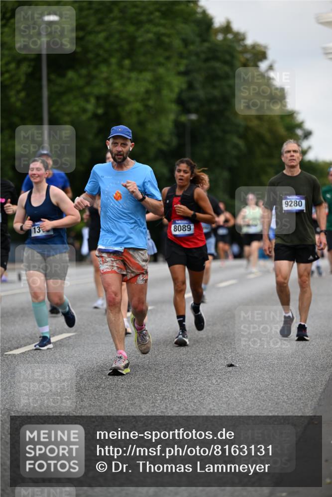 29.06.2025 - hella hamburg halbmarathon Dr. Thomas Lammeyer http://msf.ph/oto/8163131 29.06.2025 10:08:51 Kennedybrücke 1126, 1316, 1559, 2011, 2424, 2463, 2698, 2852, 3994, 4146, 4293, 4538, 4904, 6311, 7017, 8089, 8217, 9280, 10100, 10213, 10709, 10834, 10962 meine-sportfotos.de