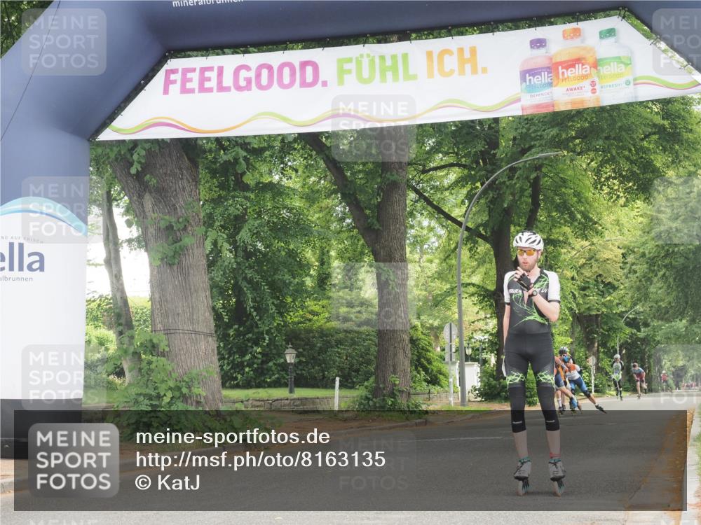 29.06.2025 - hella hamburg halbmarathon KatJ http://msf.ph/oto/8163135 29.06.2025 09:13:29 Zwischen KM18-KM19  meine-sportfotos.de