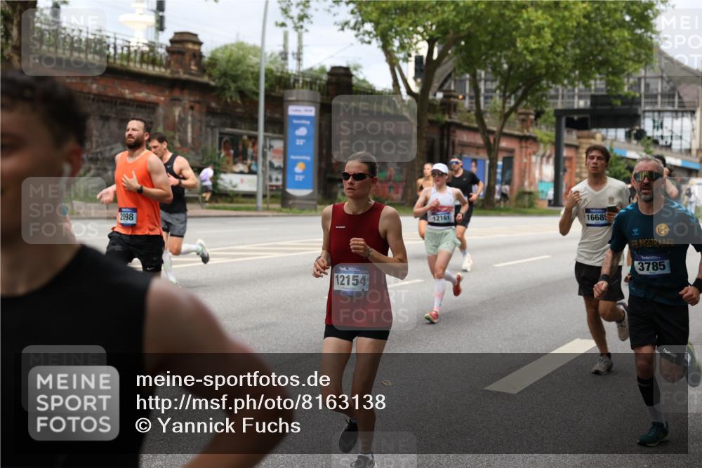 29.06.2025 - hella hamburg halbmarathon Yannick Fuchs http://msf.ph/oto/8163138 29.06.2025 10:39:41 20KM 1171, 2098, 2188, 2367, 2470, 3785, 4997, 5623, 5706, 6054, 6266, 6375, 6575, 6819, 6831, 7087, 7167, 7325, 7709, 7843, 8871, 9105, 9710, 9720, 10064, 10741, 11291, 11688, 11821, 12154, 12161, 12643, 12783, 13919, 15365, 15651, 15666, 15760, 16617, 16685, 16689, 16725, 16834, 17544, 17960, 18055, 18185, 18407, 18638, 18689, 18718, 18862, 19116 meine-sportfotos.de