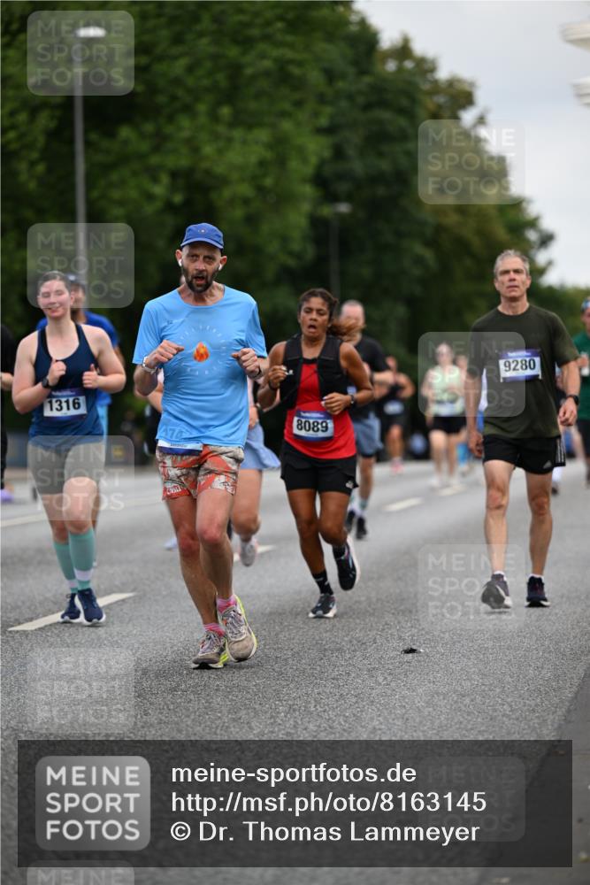 29.06.2025 - hella hamburg halbmarathon Dr. Thomas Lammeyer http://msf.ph/oto/8163145 29.06.2025 10:08:52 Kennedybrücke 1126, 1316, 1559, 2011, 2424, 2463, 2540, 2698, 2852, 3994, 4146, 4293, 4538, 4904, 6311, 7017, 8089, 8217, 9280, 10100, 10213, 10709, 10834, 10962 meine-sportfotos.de