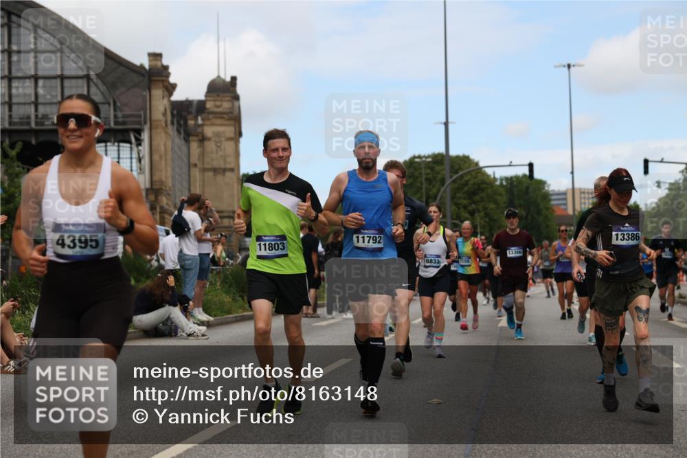 29.06.2025 - hella hamburg halbmarathon Yannick Fuchs http://msf.ph/oto/8163148 29.06.2025 11:17:57 20KM 1131, 1269, 1419, 2886, 2901, 3837, 4395, 4697, 5035, 5063, 5079, 6872, 6977, 7169, 7188, 7190, 7370, 7672, 7891, 7978, 8085, 8892, 9635, 9722, 10041, 10065, 10977, 11792, 11803, 13366, 13386, 13453, 13500, 14024, 14055, 14240, 14633, 14901, 14903, 15343, 15569, 15952, 15955, 16154, 16586, 16600, 16781, 16833, 16991, 17490, 17559, 17699, 18007, 18362, 18417, 18620 meine-sportfotos.de
