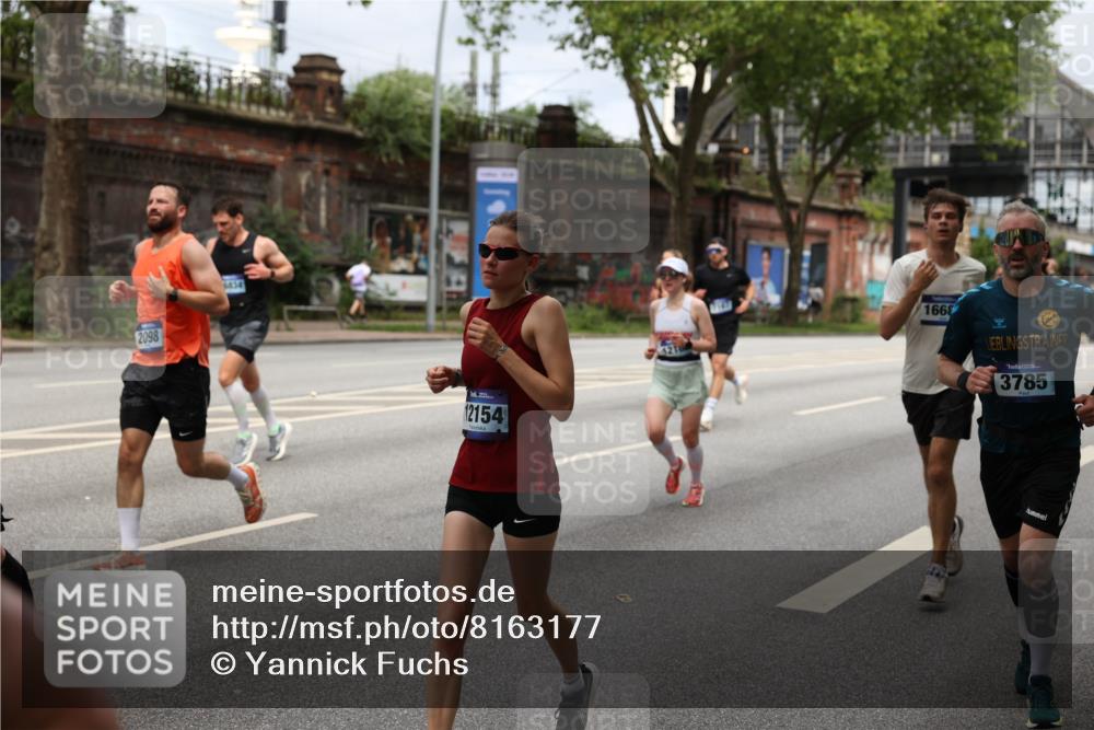 29.06.2025 - hella hamburg halbmarathon Yannick Fuchs http://msf.ph/oto/8163177 29.06.2025 10:39:41 20KM 1171, 2098, 2188, 2367, 2470, 3785, 4997, 5623, 5706, 6054, 6266, 6375, 6575, 6819, 6831, 7087, 7167, 7325, 7709, 7843, 8871, 9105, 9710, 9720, 10064, 10741, 11291, 11688, 11821, 12154, 12161, 12643, 12783, 13919, 15365, 15651, 15666, 15760, 16617, 16685, 16689, 16725, 16834, 17544, 17960, 18055, 18185, 18407, 18638, 18689, 18718, 18862, 19116 meine-sportfotos.de