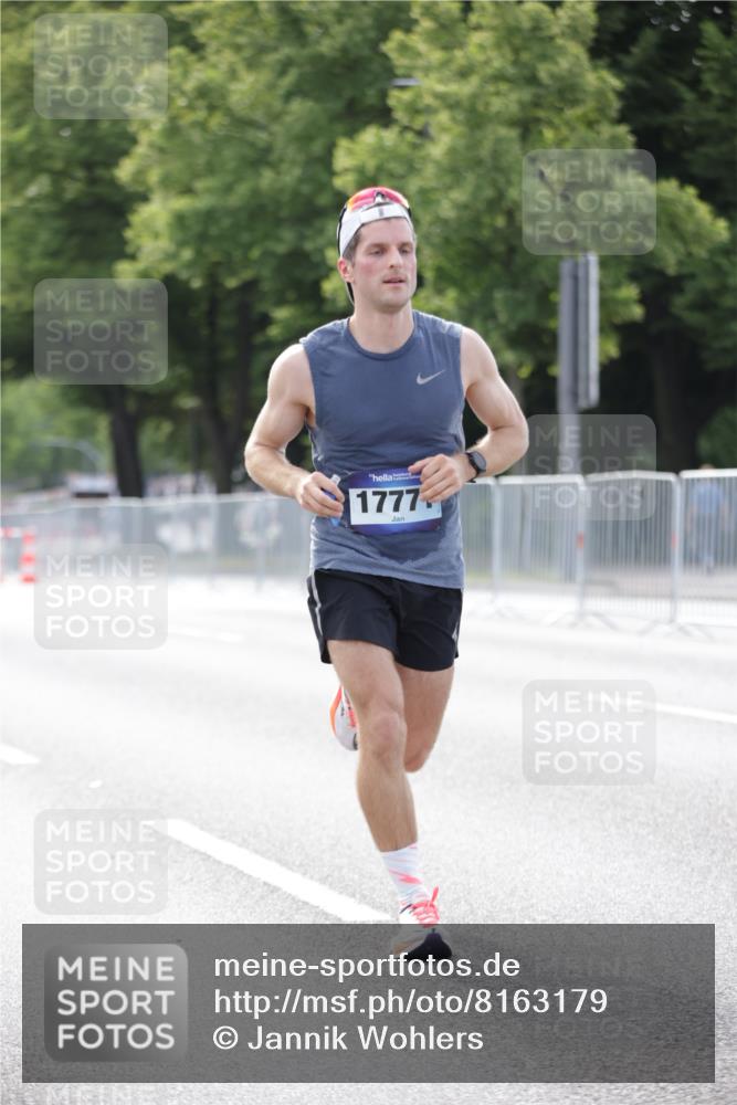 29.06.2025 - hella hamburg halbmarathon Jannik Wohlers http://msf.ph/oto/8163179 29.06.2025 09:40:21 Lombardsbrücke 5253, 6816, 9151, 9475, 11210, 11829, 12373, 17771, 18930 meine-sportfotos.de