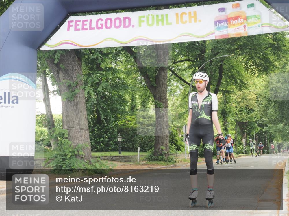 29.06.2025 - hella hamburg halbmarathon KatJ http://msf.ph/oto/8163219 29.06.2025 09:13:30 Zwischen KM18-KM19  meine-sportfotos.de