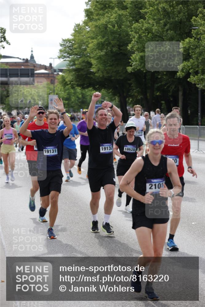 29.06.2025 - hella hamburg halbmarathon Jannik Wohlers http://msf.ph/oto/8163220 29.06.2025 10:20:20 Lombardsbrücke 1011, 2053, 2101, 2325, 2834, 2923, 2945, 3247, 3733, 3781, 4288, 4422, 4754, 4869, 5625, 6608, 8113, 8940, 9981, 10050, 10350, 11100, 11145, 11995, 12844, 14138, 14157, 14246, 14342, 14344, 14500, 14502, 14503, 14610, 14611, 14615, 14670, 15244, 15513, 16135, 16254, 16638, 16950, 17095, 17155, 17581, 17832, 17987, 18007, 18141, 18423, 18620, 18908, 19014, 19124, 19125, 19131, 19132 meine-sportfotos.de
