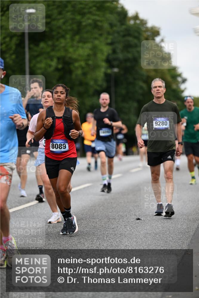 29.06.2025 - hella hamburg halbmarathon Dr. Thomas Lammeyer http://msf.ph/oto/8163276 29.06.2025 10:08:53 Kennedybrücke 1126, 1316, 1347, 1559, 2011, 2424, 2463, 2540, 2698, 2852, 3994, 4146, 4293, 4538, 4904, 6311, 7017, 8089, 8217, 9280, 10100, 10213, 10709, 10834, 10962 meine-sportfotos.de