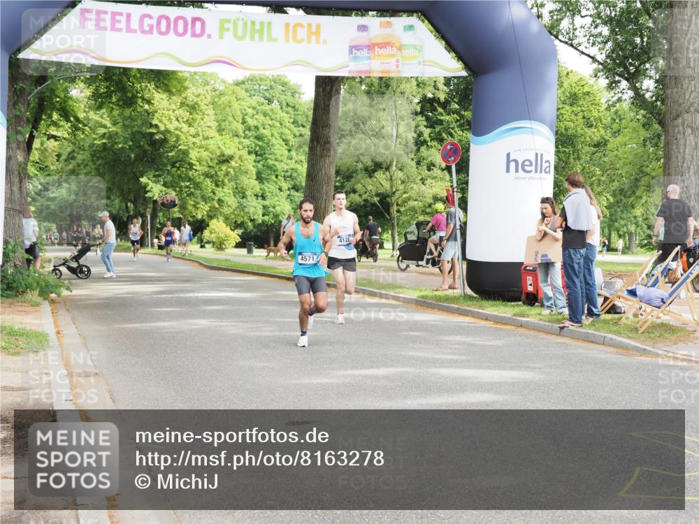 29.06.2025 - hella hamburg halbmarathon MichiJ http://msf.ph/oto/8163278 29.06.2025 10:13:03 Zwischen KM18-KM19 4571 meine-sportfotos.de