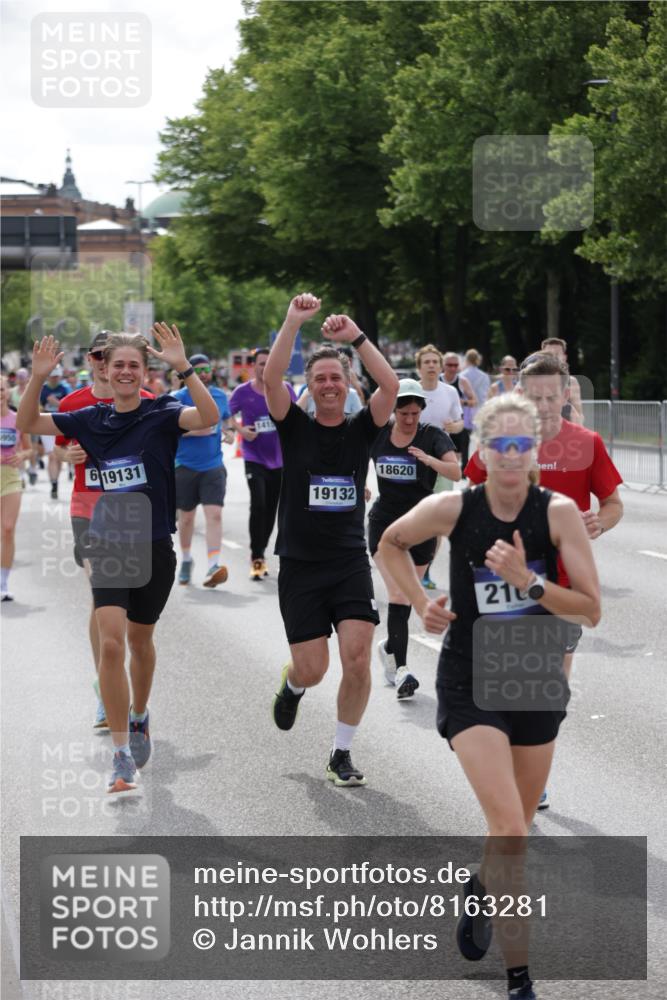 29.06.2025 - hella hamburg halbmarathon Jannik Wohlers http://msf.ph/oto/8163281 29.06.2025 10:20:20 Lombardsbrücke 1011, 2053, 2101, 2325, 2834, 2923, 2945, 3247, 3733, 3781, 4288, 4422, 4754, 4869, 5625, 6608, 8113, 8940, 9981, 10050, 10350, 11100, 11145, 11995, 12844, 14138, 14157, 14246, 14342, 14344, 14500, 14502, 14503, 14610, 14611, 14615, 14670, 15244, 15513, 16135, 16254, 16638, 16950, 17095, 17155, 17581, 17832, 17987, 18007, 18141, 18423, 18620, 18908, 19014, 19124, 19125, 19131, 19132 meine-sportfotos.de