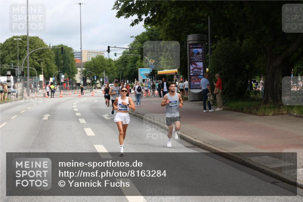 29.06.2025 - hella hamburg halbmarathon Yannick Fuchs http://msf.ph/oto/8163284 29.06.2025 10:21:43 20KM 7380, 9565, 12641, 13779, 13780, 14728, 17040, 18692, 19076 meine-sportfotos.de