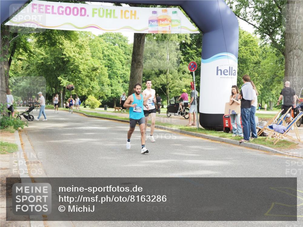 29.06.2025 - hella hamburg halbmarathon MichiJ http://msf.ph/oto/8163286 29.06.2025 10:13:03 Zwischen KM18-KM19 4571 meine-sportfotos.de
