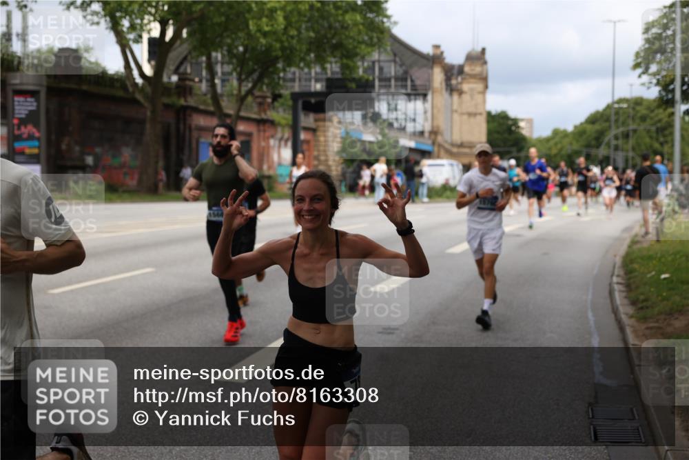 29.06.2025 - hella hamburg halbmarathon Yannick Fuchs http://msf.ph/oto/8163308 29.06.2025 10:39:42 20KM 2098, 2188, 2367, 2470, 3785, 4997, 5623, 5648, 5706, 6054, 6375, 6819, 6831, 7087, 7167, 7325, 7709, 7843, 8871, 9105, 9710, 9720, 10064, 10741, 11291, 11688, 11821, 12154, 12161, 12643, 12783, 13919, 14374, 15365, 15636, 15651, 15666, 15760, 16617, 16685, 16689, 16725, 16834, 17544, 17960, 18055, 18185, 18407, 18638, 18689, 18718, 18862, 19116 meine-sportfotos.de