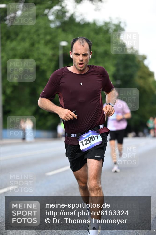 29.06.2025 - hella hamburg halbmarathon Dr. Thomas Lammeyer http://msf.ph/oto/8163324 29.06.2025 09:44:47 Kennedybrücke 2892, 4128, 4571, 6559, 7862, 10234, 10780, 11194 meine-sportfotos.de