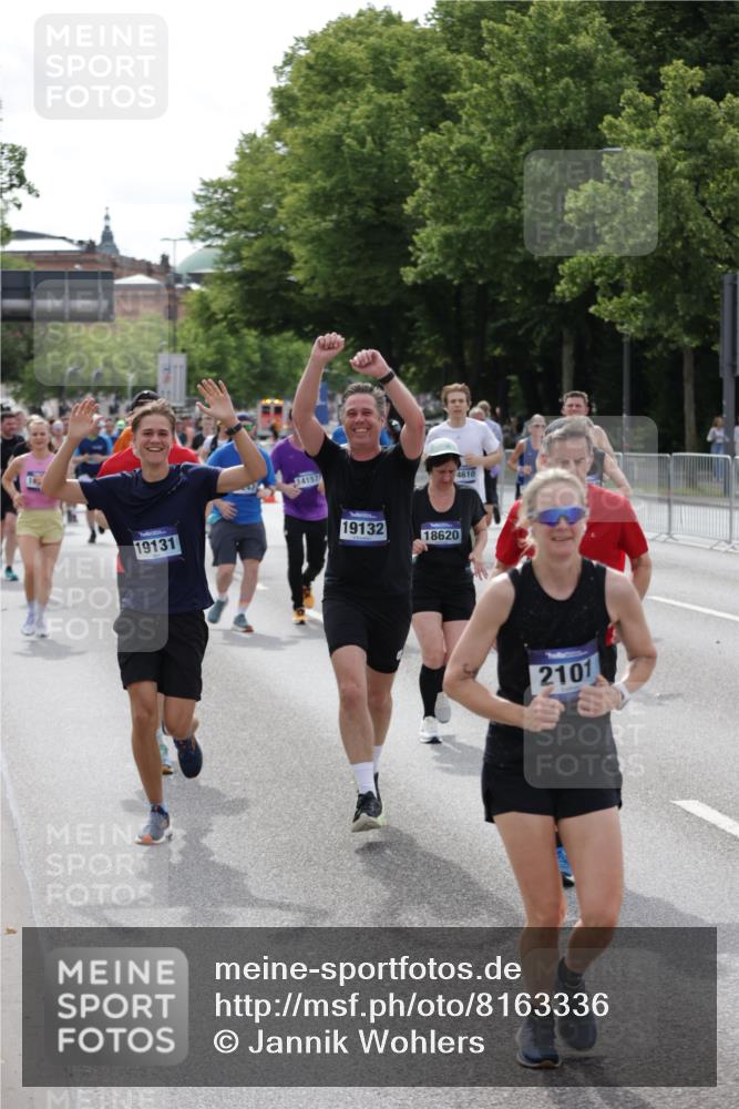 29.06.2025 - hella hamburg halbmarathon Jannik Wohlers http://msf.ph/oto/8163336 29.06.2025 10:20:20 Lombardsbrücke 1011, 2053, 2101, 2325, 2834, 2923, 2945, 3247, 3733, 3781, 4288, 4422, 4754, 4869, 5625, 6608, 8113, 8940, 9981, 10050, 10350, 11100, 11145, 11995, 12844, 14138, 14157, 14246, 14342, 14344, 14500, 14502, 14503, 14610, 14611, 14615, 14670, 15244, 15513, 16135, 16254, 16638, 16950, 17095, 17155, 17581, 17832, 17987, 18007, 18141, 18423, 18620, 18908, 19014, 19124, 19125, 19131, 19132 meine-sportfotos.de