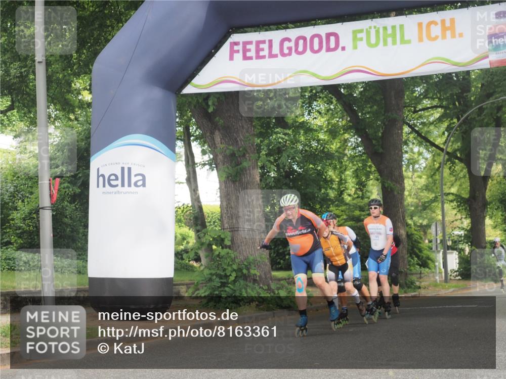 29.06.2025 - hella hamburg halbmarathon KatJ http://msf.ph/oto/8163361 29.06.2025 09:13:32 Zwischen KM18-KM19  meine-sportfotos.de