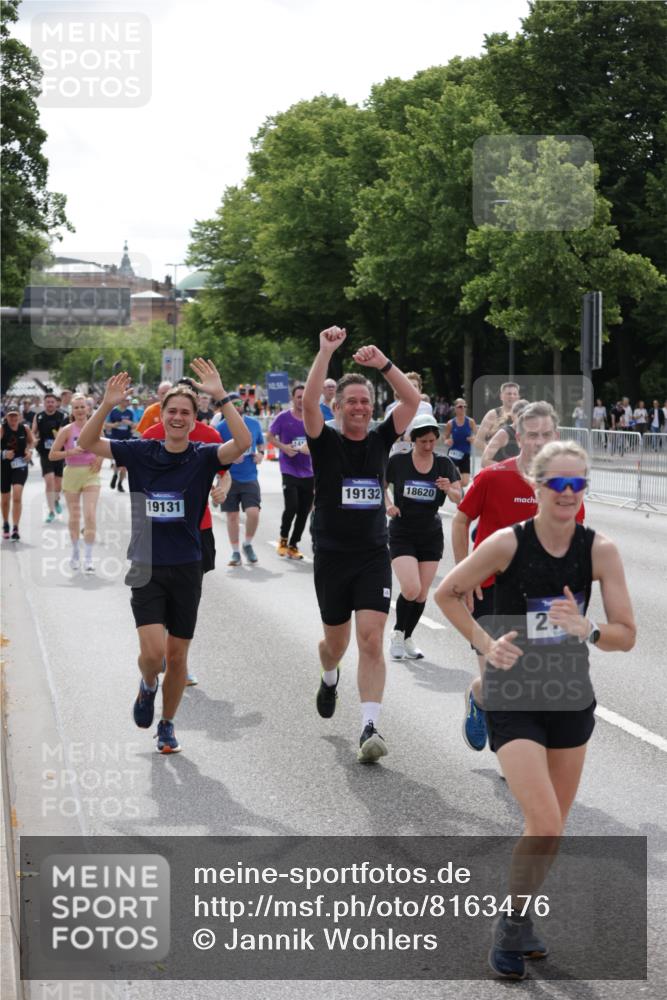 29.06.2025 - hella hamburg halbmarathon Jannik Wohlers http://msf.ph/oto/8163476 29.06.2025 10:20:20 Lombardsbrücke 1011, 2053, 2101, 2325, 2834, 2923, 2945, 3247, 3733, 3781, 4288, 4422, 4754, 4869, 5625, 6608, 8113, 8940, 9981, 10050, 10350, 11100, 11145, 11995, 12844, 14138, 14157, 14246, 14342, 14344, 14500, 14502, 14503, 14610, 14611, 14615, 14670, 15244, 15513, 16135, 16254, 16638, 16950, 17095, 17155, 17581, 17832, 17987, 18007, 18141, 18423, 18620, 18908, 19014, 19124, 19125, 19131, 19132 meine-sportfotos.de