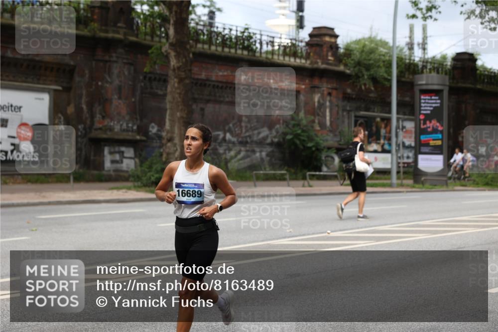 29.06.2025 - hella hamburg halbmarathon Yannick Fuchs http://msf.ph/oto/8163489 29.06.2025 10:39:46 20KM 2188, 2270, 2367, 2470, 4277, 4997, 5623, 5648, 5706, 6054, 6375, 6819, 6831, 7056, 7087, 7167, 7325, 7709, 8374, 9105, 9710, 9720, 10064, 10741, 11291, 11688, 11821, 12643, 12783, 13919, 14374, 14764, 15365, 15636, 15651, 15666, 15760, 16617, 16689, 16725, 17544, 17960, 18055, 18185, 18346, 18407, 18638, 18862, 19116 meine-sportfotos.de