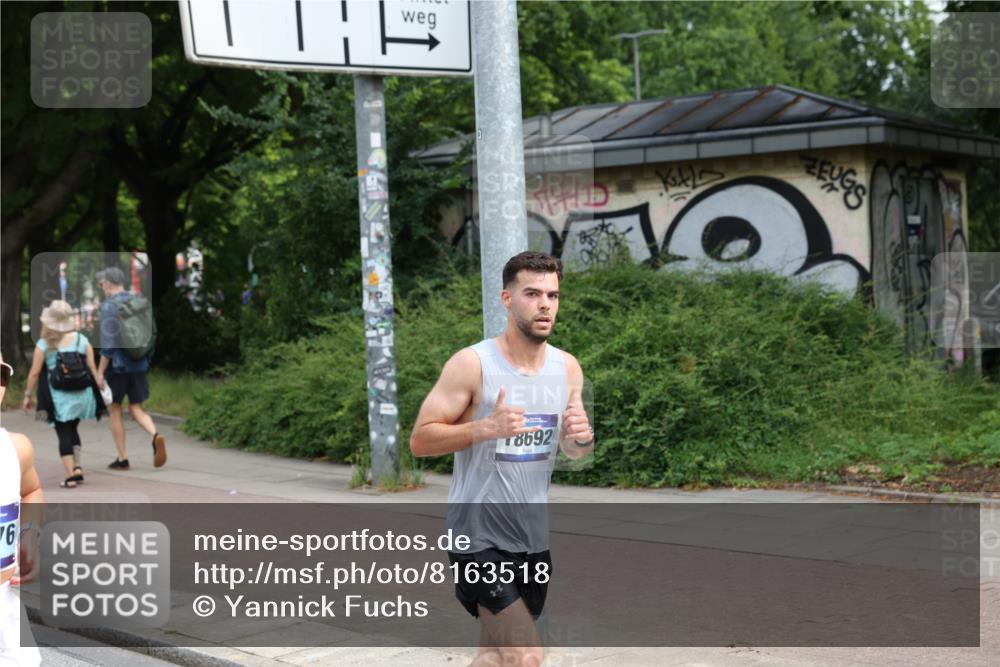 29.06.2025 - hella hamburg halbmarathon Yannick Fuchs http://msf.ph/oto/8163518 29.06.2025 10:21:45 20KM 7380, 9565, 12641, 12992, 13779, 13780, 14728, 17040, 18692, 19076 meine-sportfotos.de