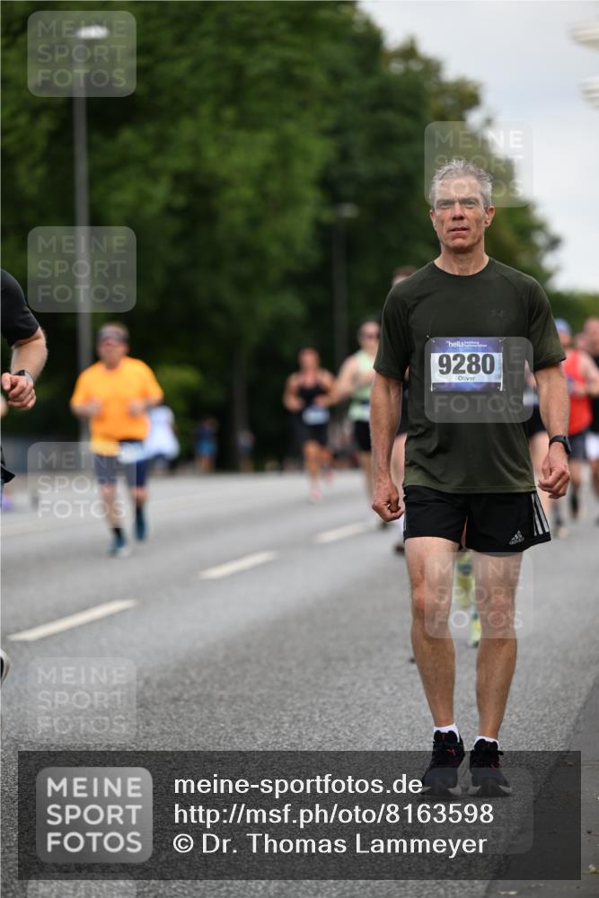 29.06.2025 - hella hamburg halbmarathon Dr. Thomas Lammeyer http://msf.ph/oto/8163598 29.06.2025 10:08:56 Kennedybrücke 1126, 1316, 1347, 1559, 2011, 2424, 2463, 2540, 2698, 2852, 3994, 4146, 4293, 4538, 6311, 7017, 8089, 8217, 9280, 10100, 10213, 10709, 10834, 11088 meine-sportfotos.de