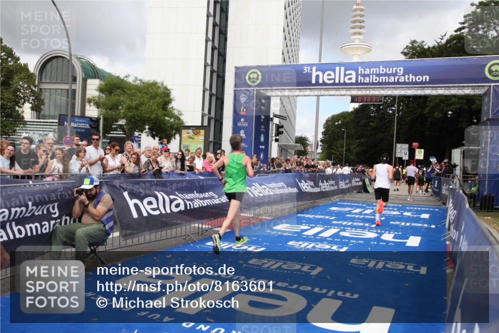 29.06.2025 - hella hamburg halbmarathon Michael Strokosch http://msf.ph/oto/8163601 29.06.2025 10:33:30 Ziel 4602, 8956, 15326, 16931, 17056, 17489, 18731 meine-sportfotos.de