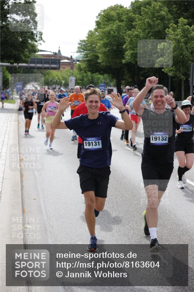29.06.2025 - hella hamburg halbmarathon Jannik Wohlers http://msf.ph/oto/8163604 29.06.2025 10:20:21 Lombardsbrücke 2053, 2101, 2325, 2834, 2923, 2945, 3247, 3781, 4288, 4422, 4754, 4869, 5625, 6608, 8113, 8940, 9981, 10050, 10350, 11100, 11145, 11995, 12844, 14138, 14157, 14246, 14342, 14344, 14500, 14502, 14503, 14610, 14611, 14615, 14670, 15513, 16135, 16254, 16638, 16950, 17095, 17155, 17581, 17832, 17987, 18007, 18141, 18423, 18620, 18908, 19014, 19124, 19125, 19131, 19132 meine-sportfotos.de