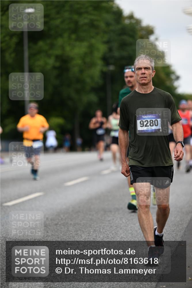 29.06.2025 - hella hamburg halbmarathon Dr. Thomas Lammeyer http://msf.ph/oto/8163618 29.06.2025 10:08:57 Kennedybrücke 1126, 1316, 1347, 1559, 2011, 2424, 2463, 2540, 2698, 2852, 3994, 4146, 4293, 4538, 6311, 6907, 6908, 7017, 8089, 8217, 9280, 10100, 10709, 10834, 11088 meine-sportfotos.de