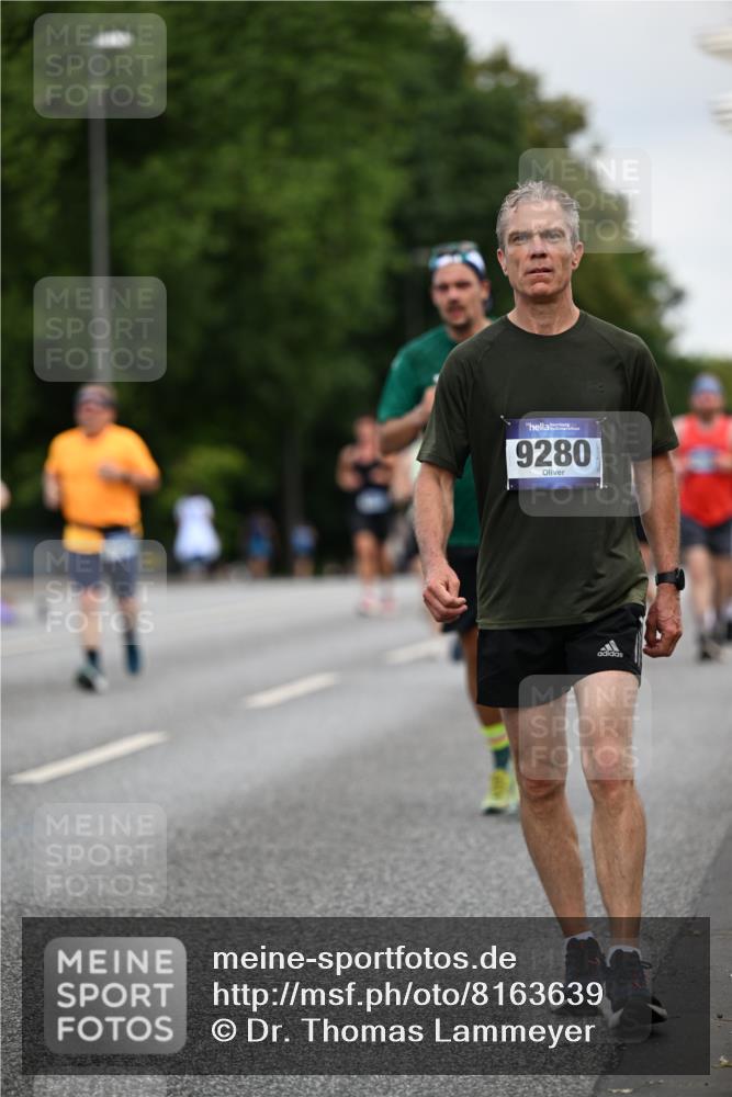 29.06.2025 - hella hamburg halbmarathon Dr. Thomas Lammeyer http://msf.ph/oto/8163639 29.06.2025 10:08:57 Kennedybrücke 1126, 1316, 1347, 1559, 2011, 2424, 2463, 2540, 2698, 2852, 3994, 4146, 4293, 4538, 6311, 6907, 6908, 7017, 8089, 8217, 9280, 10100, 10709, 10834, 11088 meine-sportfotos.de