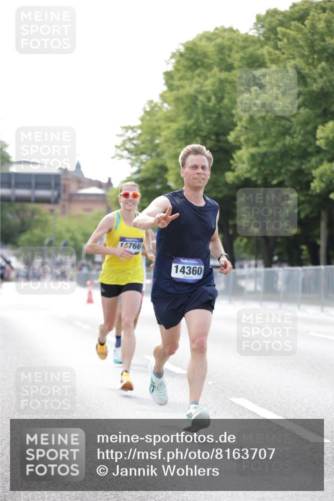 29.06.2025 - hella hamburg halbmarathon Jannik Wohlers http://msf.ph/oto/8163707 29.06.2025 09:40:28 Lombardsbrücke 5253, 6816, 11829, 12373, 14360, 14766, 15526, 17771 meine-sportfotos.de