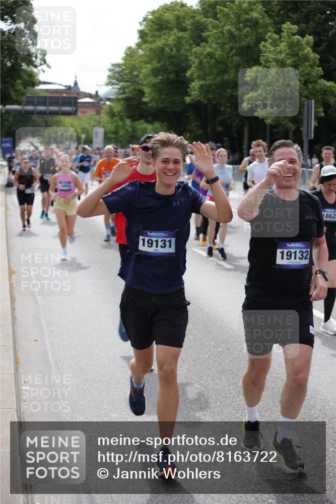 29.06.2025 - hella hamburg halbmarathon Jannik Wohlers http://msf.ph/oto/8163722 29.06.2025 10:20:22 Lombardsbrücke 2053, 2101, 2325, 2834, 2923, 2945, 3247, 3781, 4288, 4350, 4422, 4754, 4869, 5625, 6608, 8113, 8940, 9005, 9011, 9236, 9981, 10050, 10350, 11100, 11145, 11995, 12844, 14138, 14157, 14246, 14342, 14344, 14500, 14502, 14503, 14610, 14611, 14615, 14670, 15513, 16135, 16254, 16638, 16950, 17095, 17155, 17581, 17832, 17987, 18007, 18141, 18423, 18620, 18908, 19014, 19124, 19125, 19131, 19132 meine-sportfotos.de